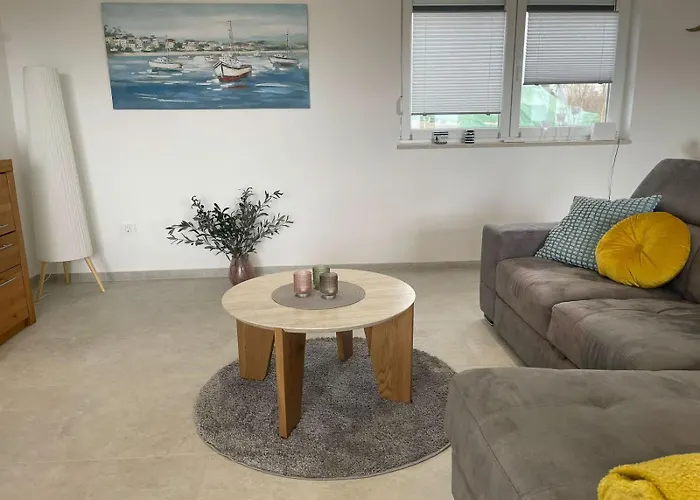 فيلة - With Private Pool Near Porec *