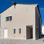 Vila - With Private Pool Near Porec Farini