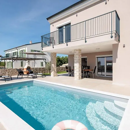 - With Private Pool Near Porec Villa