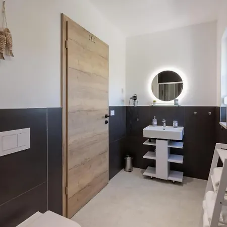 - With Private Pool Near Porec * Farini