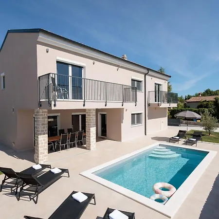 - With Private Pool Near Porec *