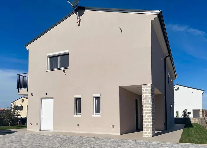 빌라 - With Private Pool Near Porec Farini
